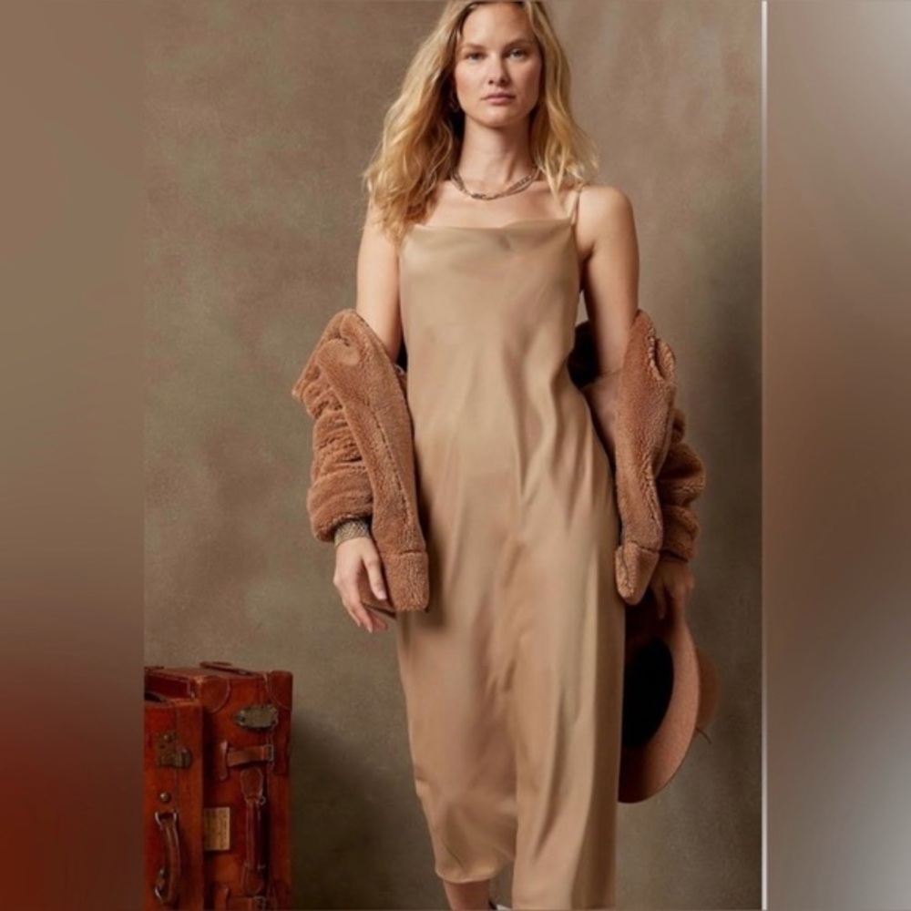 BANANA REPUBLIC NWT NEW tan satin sleek slinky slip midi dress spaghetti strap